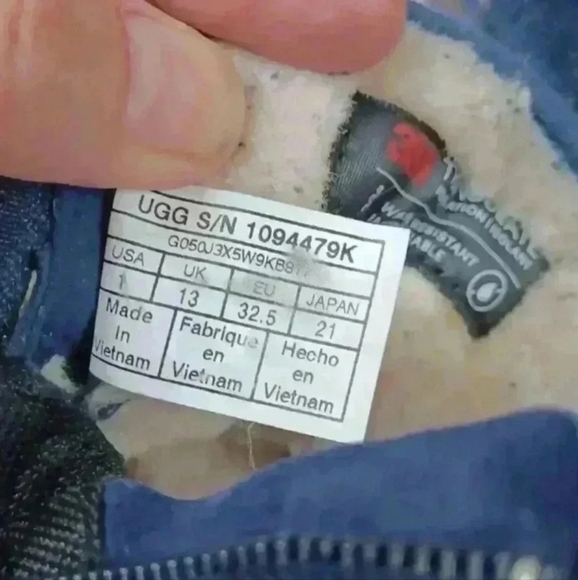 UGG Blue Boots with Cream Interior - Picture 10 of 14